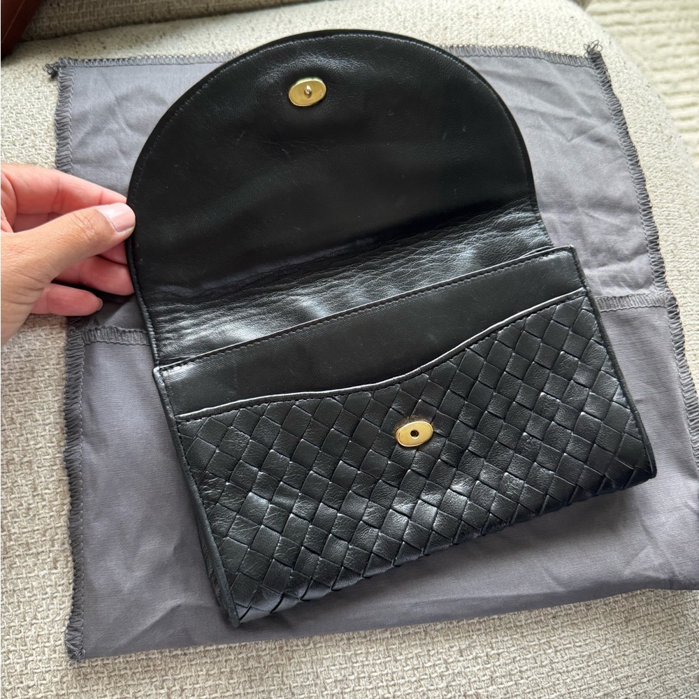 Vintage Bottega Veneta Classic Black Woven Clutch - Picture 2 of 5